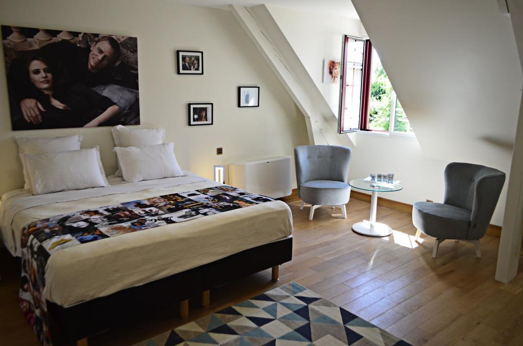 Le Clos Leonard Amboise Exteriör bild