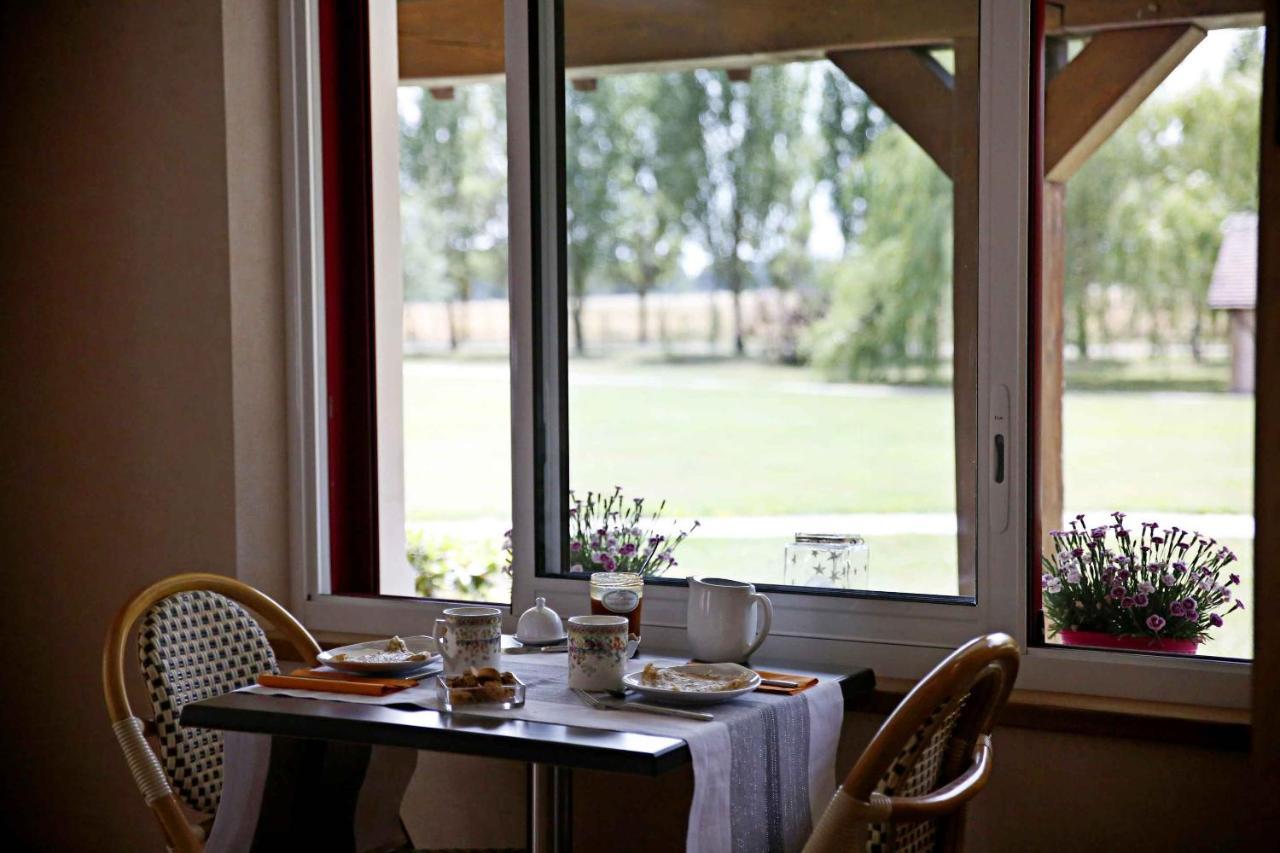 Le Clos Leonard Amboise Exteriör bild