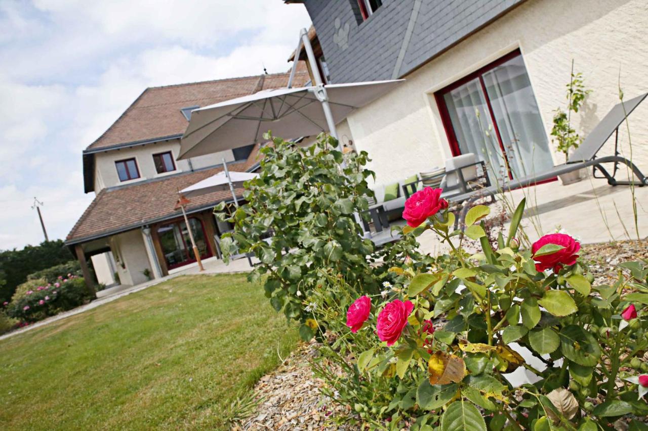 Le Clos Leonard Amboise Exteriör bild