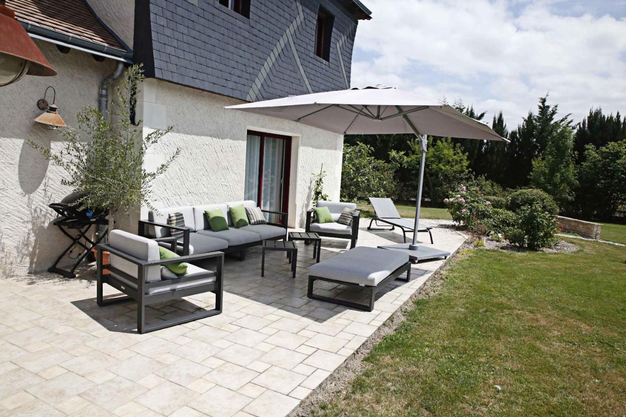 Le Clos Leonard Amboise Exteriör bild